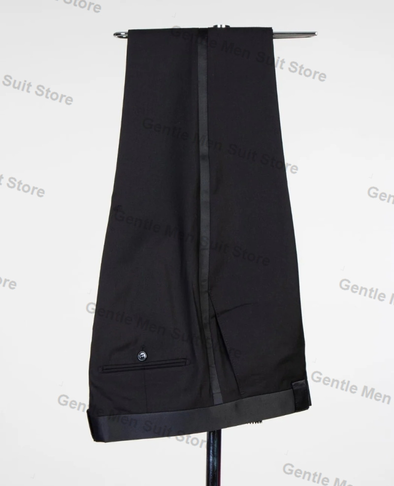 Conjunto de ternos feitos sob  - Men'S Grooming avaliação e preço